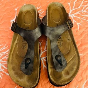 Birkenstock Gizeh Size 42 (10.5-11) Burnished Brass Sandal